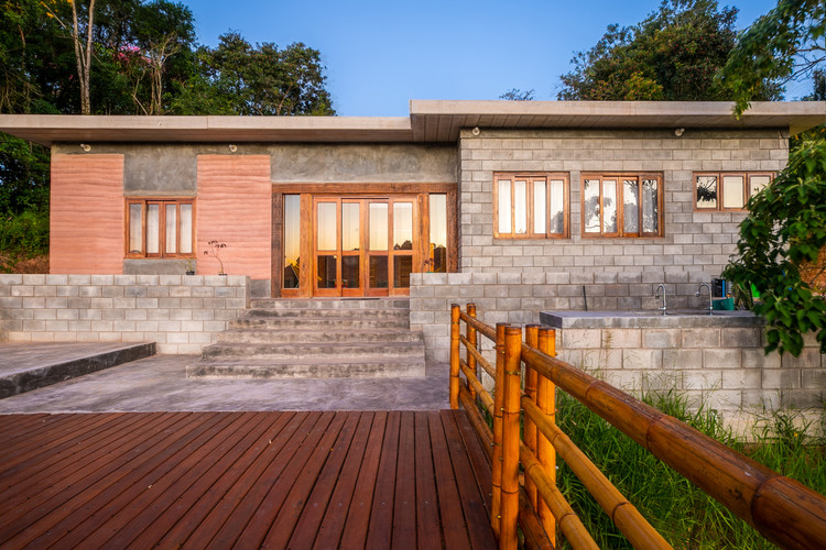 Ecocasa Atelier / Encaixe Soluções Alternativas - Exterior Photography