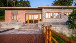 Ecocasa Atelier / Encaixe Soluções Alternativas