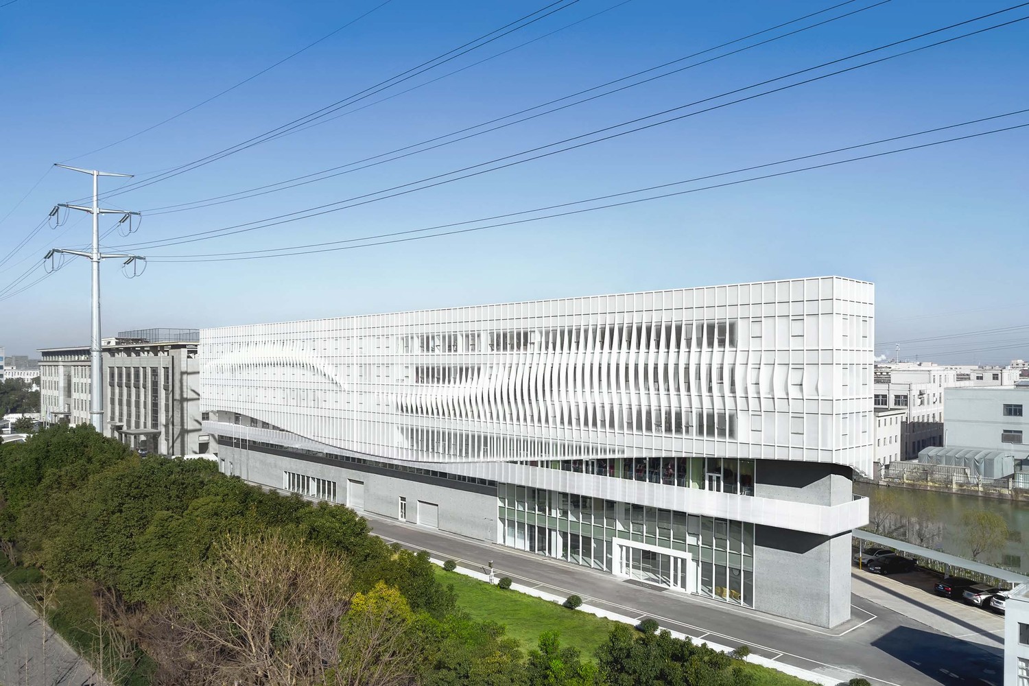 Gallery of BSH Headquarters / Greater Dog Architects 9