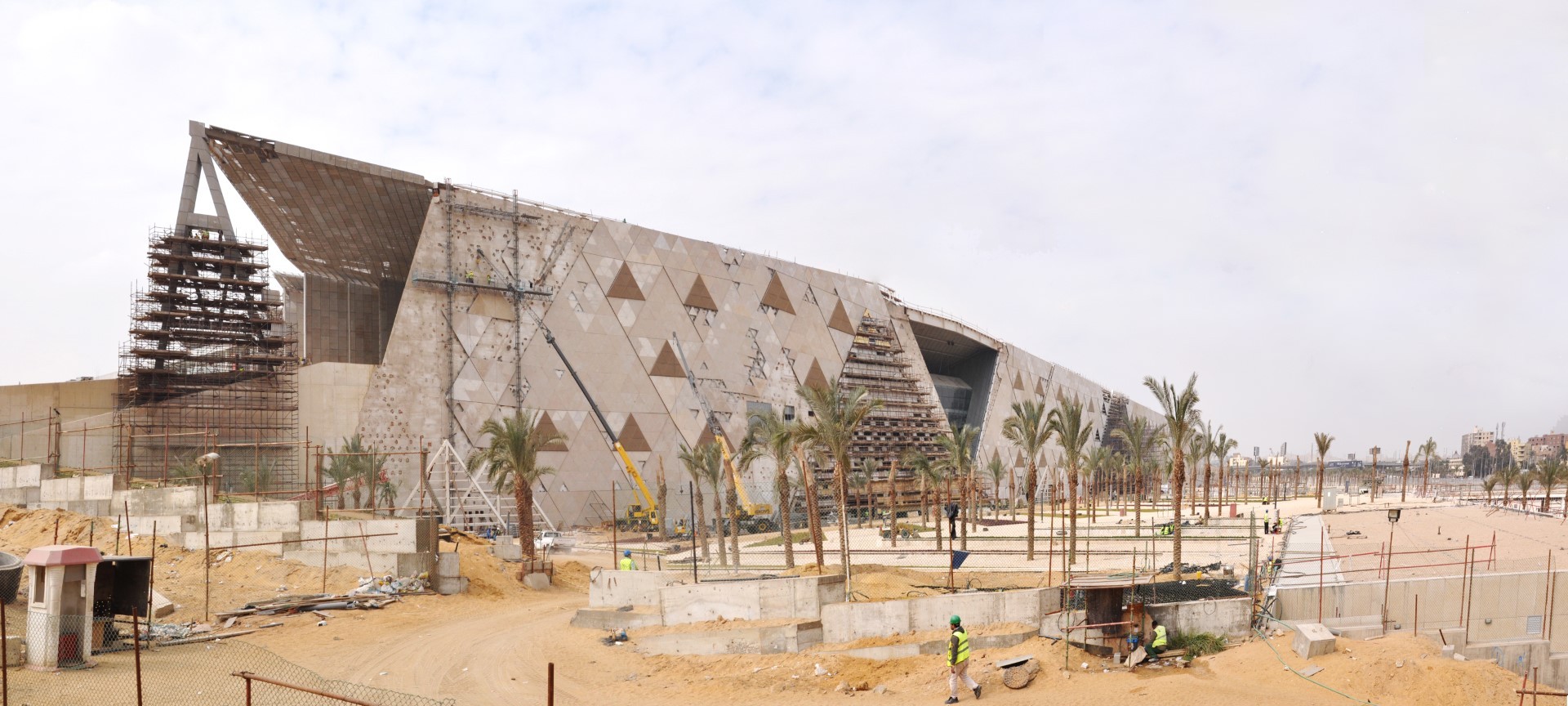 Gallery of Grand Egyptian Museum Gives Historic Artifacts a Modern