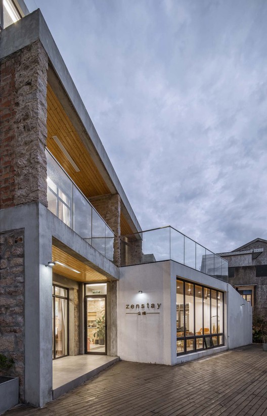 Zenstay Boutique Hotel / Zen-In Architects Zenstay Boutique Hotel / Zen-In Architects - Exterior Photography, Facade