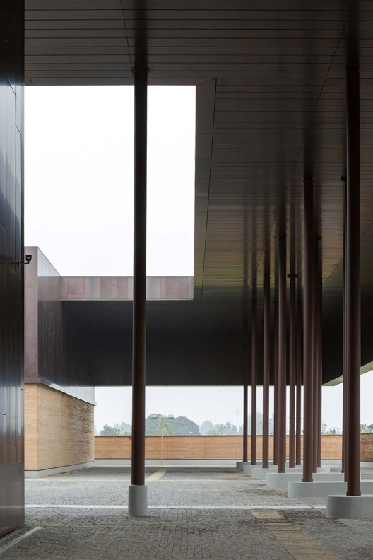 Erlitou Site Museum of the Xia Capital / TJAD / Rurban Studio - Interior Photography, Facade, Glass, Column