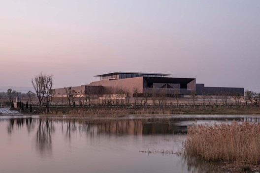 Erlitou Site Museum of the Xia Capital / TJAD / Rurban Studio - Exterior Photography, Waterfront