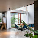 caer 18 - CAER House: Nh&agrave; vườn nơi ở y&ecirc;n b&igrave;nh với m&agrave;u xanh l&aacute; c&acirc;y