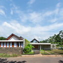 caer 22 - CAER House: Nh&agrave; vườn nơi ở y&ecirc;n b&igrave;nh với m&agrave;u xanh l&aacute; c&acirc;y