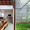 caer 39 - CAER House: Nh&agrave; vườn nơi ở y&ecirc;n b&igrave;nh với m&agrave;u xanh l&aacute; c&acirc;y