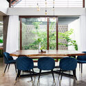 caer 47 - CAER House: Nh&agrave; vườn nơi ở y&ecirc;n b&igrave;nh với m&agrave;u xanh l&aacute; c&acirc;y
