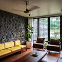 caer 42 - CAER House: Nh&agrave; vườn nơi ở y&ecirc;n b&igrave;nh với m&agrave;u xanh l&aacute; c&acirc;y
