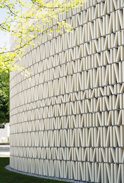 Public Library Dornbirn  / Dietrich | Untertrifaller Architekten + Christian Schmoelz Architekt - Exterior Photography