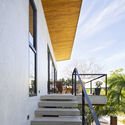 casamaru archdaily 13 - MARU House: Kiến tr&uacute;c ấn tượng với những đường n&eacute;t đơn giản v&agrave; sự pha trộn vật liệu