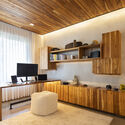 casamaru archdaily 18 - MARU House: Kiến tr&uacute;c ấn tượng với những đường n&eacute;t đơn giản v&agrave; sự pha trộn vật liệu