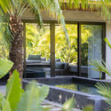 CasaMaRu ArchDaily 05 - MARU House: Kiến tr&uacute;c ấn tượng với những đường n&eacute;t đơn giản v&agrave; sự pha trộn vật liệu