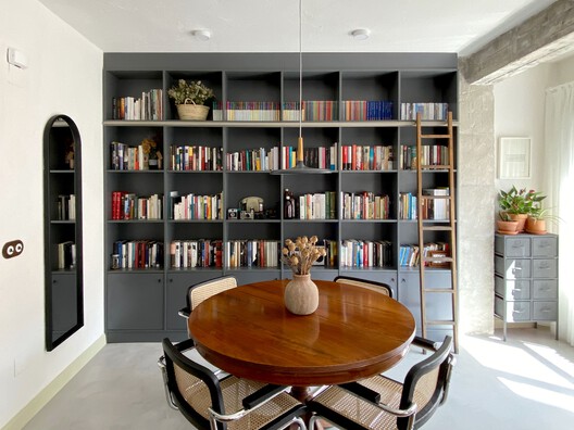 Residence L&I / studioLARQ Residence L&I / studioLARQ - Interior Photography, Closet, Shelving
