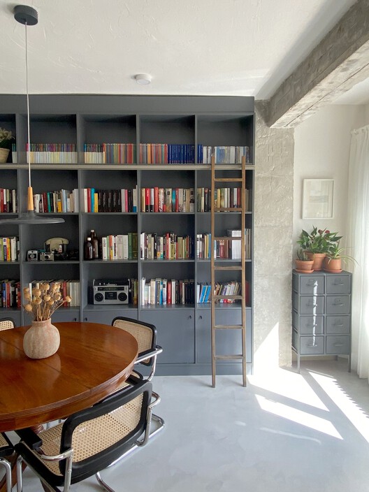 Residence L&I / studioLARQ Residence L&I / studioLARQ - Interior Photography, Closet, Shelving