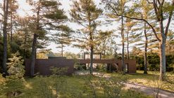 蒙特利尔河畔别墅 / Chevalier Morales Architectes