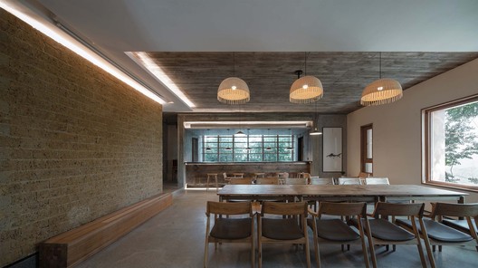 Woodsy Whispers Residence / Shulin Architectural Design - Interior Photography, Dining room, Chair