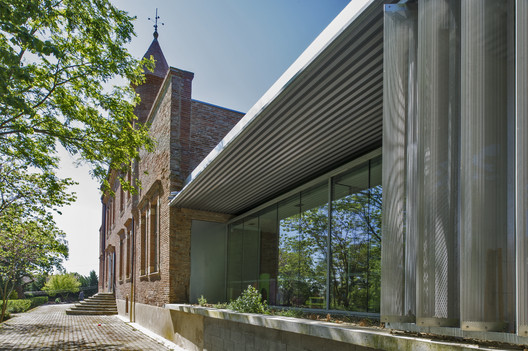 Nursery and Music School in Ramonville-Saint-Agne / Yves Ballot et Nathalie Franck + Architectes DPLG Nursery and Music School in Ramonville-Saint-Agne / Yves Ballot et Nathalie Franck + Architectes DPLG - Exterior Photography, Brick