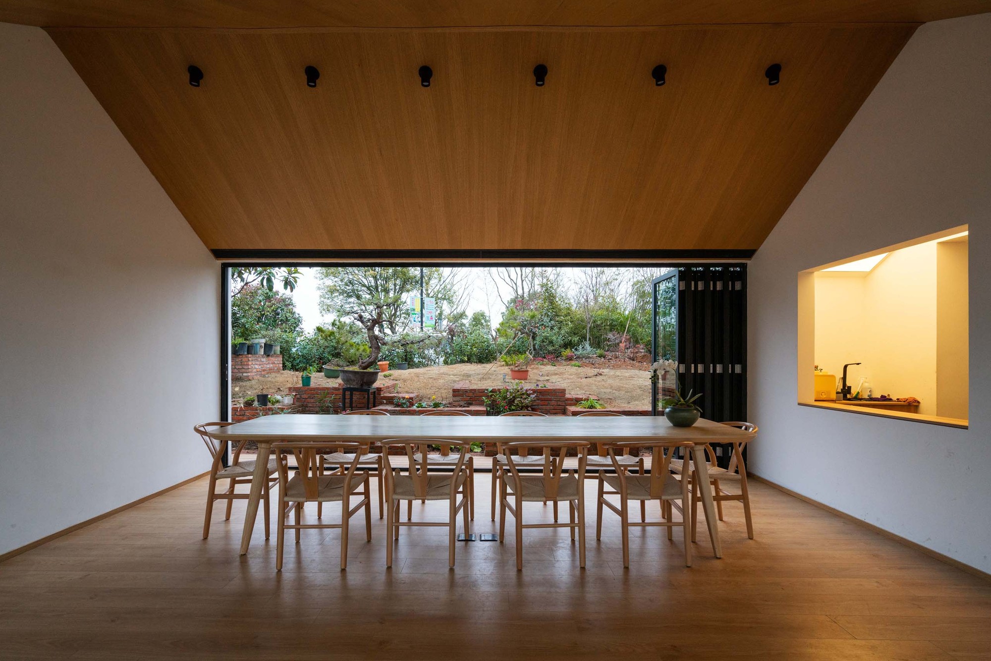 Inner Step House Gallery of Step House / Wonder Architects - 18