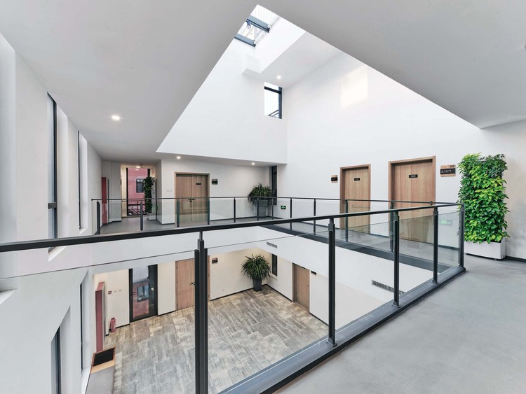 北京花木公司办公楼改造 / 墨臣建筑 - 室内图, 厨房, 围栏