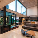 09 JORGELINA TORTORICI CASA Y PH ALEJANDRO PERAL - Y House: Căn Biệt thự hiện đại 2 tầng ấn tượng c&oacute; hồ bơi v&aacute;ch k&iacute;nh si&ecirc;u đẹp