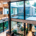 13 JORGELINA TORTORICI CASA Y PH ALEJANDRO PERAL - Y House: Căn Biệt thự hiện đại 2 tầng ấn tượng c&oacute; hồ bơi v&aacute;ch k&iacute;nh si&ecirc;u đẹp