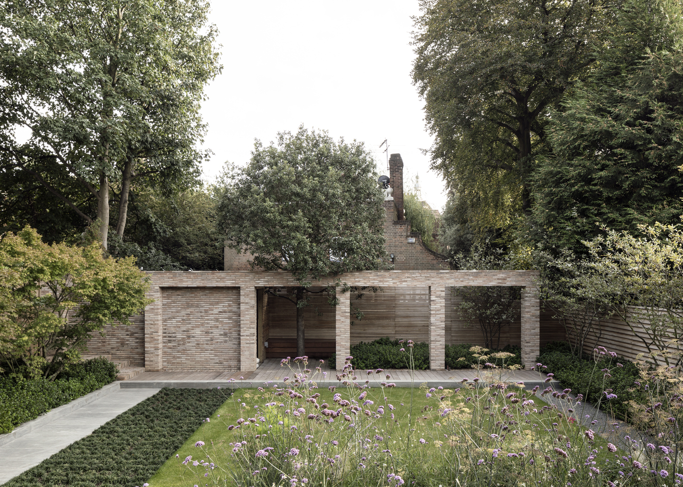 Gallery of Taming Exterior Greenery: Landscape Design for Houses in ...