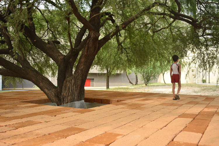 Estudio Núñez Zapata: How will we be able to sleep together? - More Images