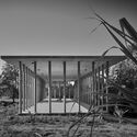 farm044 - Ngồi nh&agrave; tr&ecirc;n đồi thiết kế kiểu "nh&agrave; s&agrave;n" cột b&ecirc; t&ocirc;ng si&ecirc;u tho&aacute;ng m&aacute;t