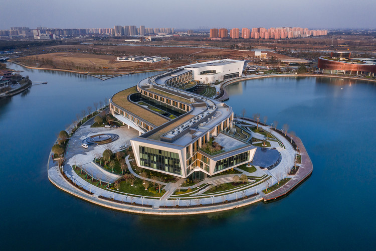 上海东方美谷JW万豪酒店 / Gensler - 建筑图, 滨水