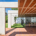 Casas brasileiras: concreto aparente em diferentes texturas - Image 1 of 4