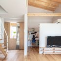 (Duplicada) Casa em Sumiregaoka / Design Associates Nakamura - Fotografia de Interiores, Casas, Escada, Viga