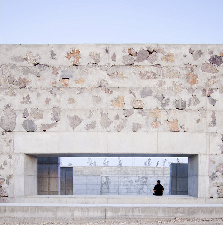 Cyclopean Concrete and Its Many Diverse Uses and Applications in Architecture - Image 1 of 6