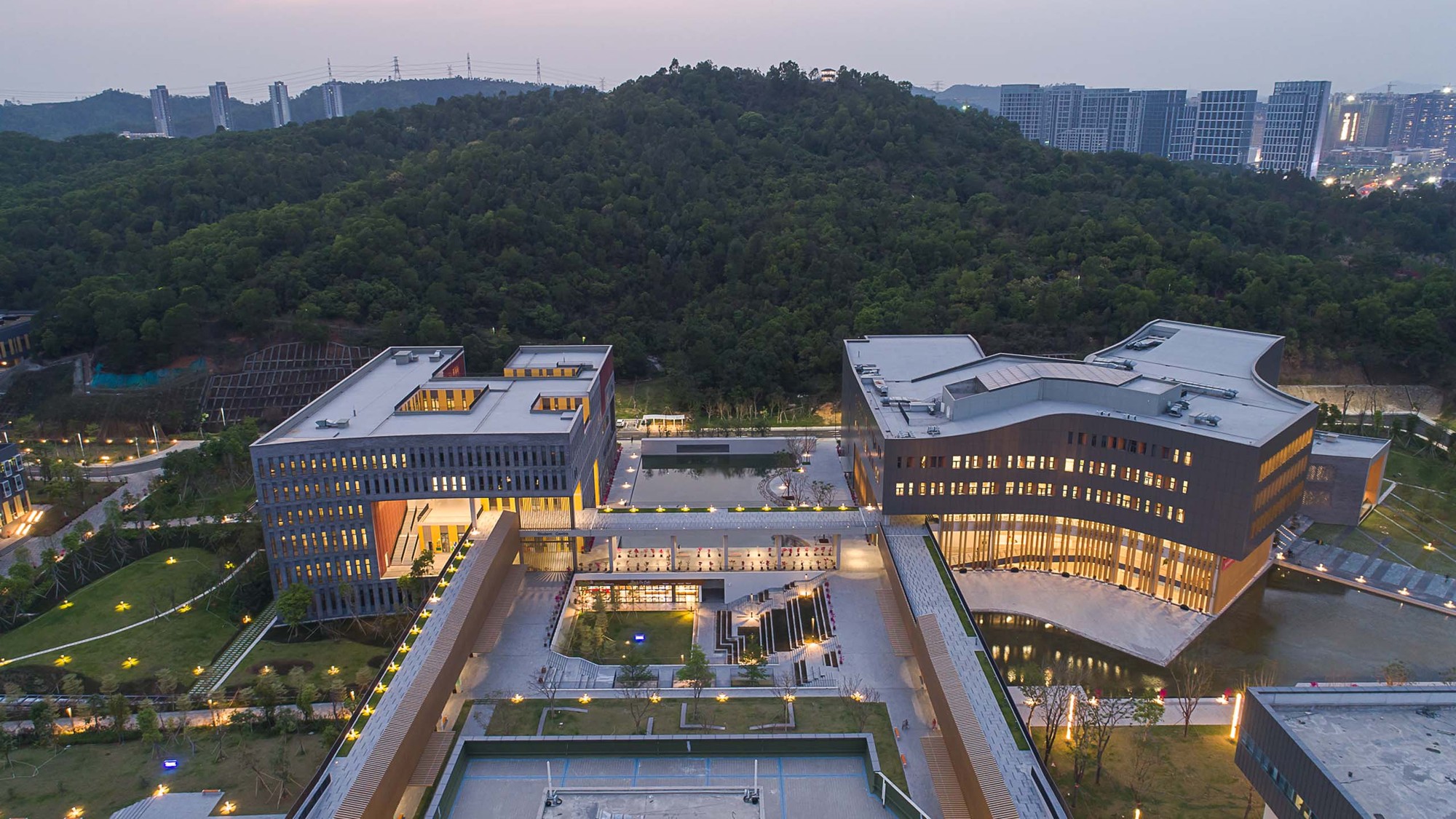 DLLE 景观的转换　中文版　建築　設計 深圳南山商业文化中心区景观水池改造项目/ 译地事务所| ArchDaily