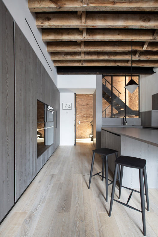 512GW Townhouse / Archi-Tectonics - Interior Photography, Kitchen, Table, Windows, Beam, Chair