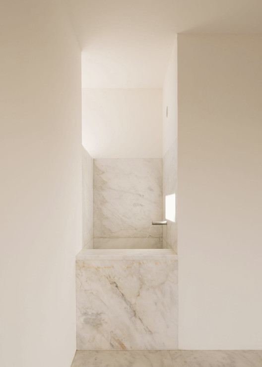 Grândola’s Library and Municipal Archive / Matos Gameiro Arquitectos  + Pedro Domingos Arquitectos - Interior Photography