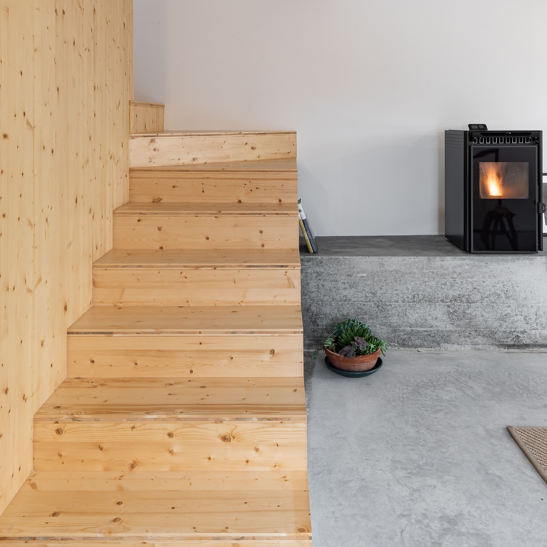 Gallery of House in Arco / Filipe Pina - 11