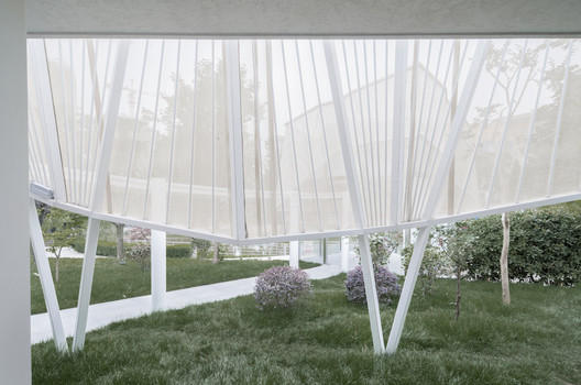 City Living Room / Mur Mur Lab City Living Room / Mur Mur Lab - Exterior Photography, Chair