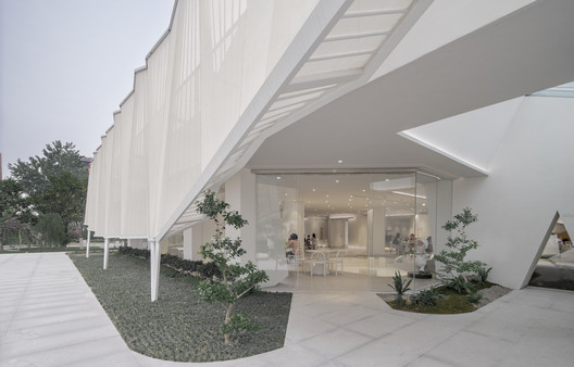 City Living Room / Mur Mur Lab City Living Room / Mur Mur Lab - Interior Photography, Facade