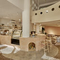d11 - September Cafe / Red5studio + Ben Decor: Qu&aacute;n cafe phong c&aacute;ch ấn tượng S&agrave;i G&ograve;n