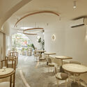 d27 - September Cafe / Red5studio + Ben Decor: Qu&aacute;n cafe phong c&aacute;ch ấn tượng S&agrave;i G&ograve;n