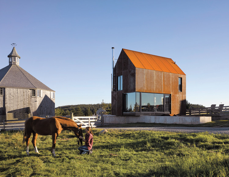 Gabled Roofs Experience a Revival Across North America - Image 1 of 3