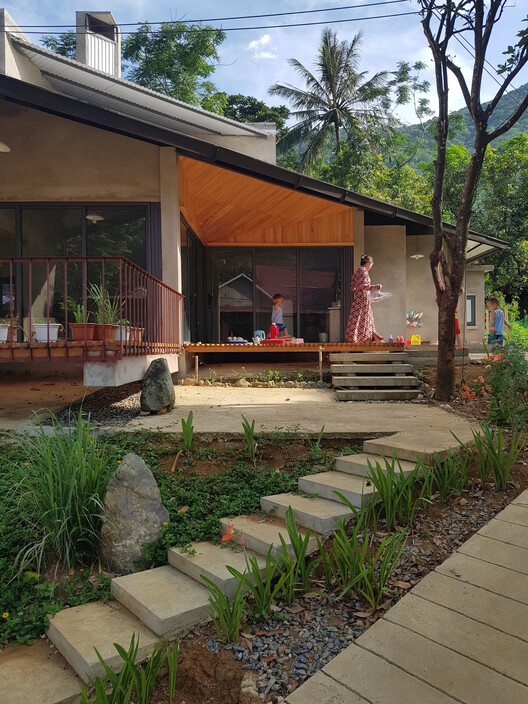 Tup House / Cuong.buildingworkshop - Exterior Photography, Facade, Garden, Courtyard