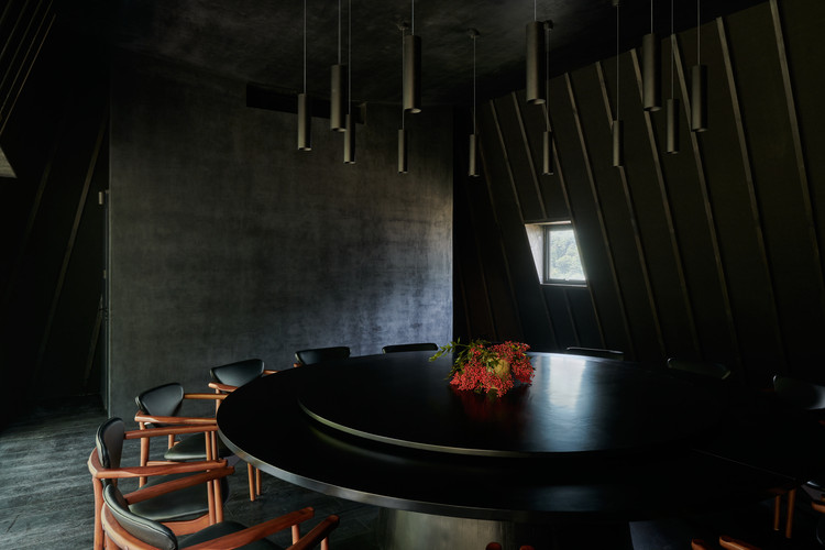 Second floor interior. Image © Hao Chen
