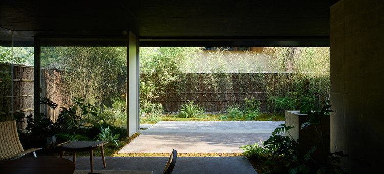 Looking to the inner garden from the drawing room on the first floor. Image © Hao Chen