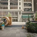 ODA Imagines the Future of the Streets of New York, Introducing Public/Private Spaces and a New Pedestrian Experience - Image 2 of 4