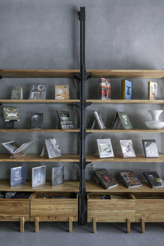 Mumokuteki Concept Bookstore / LUO studio - Interior Photography, Shelving