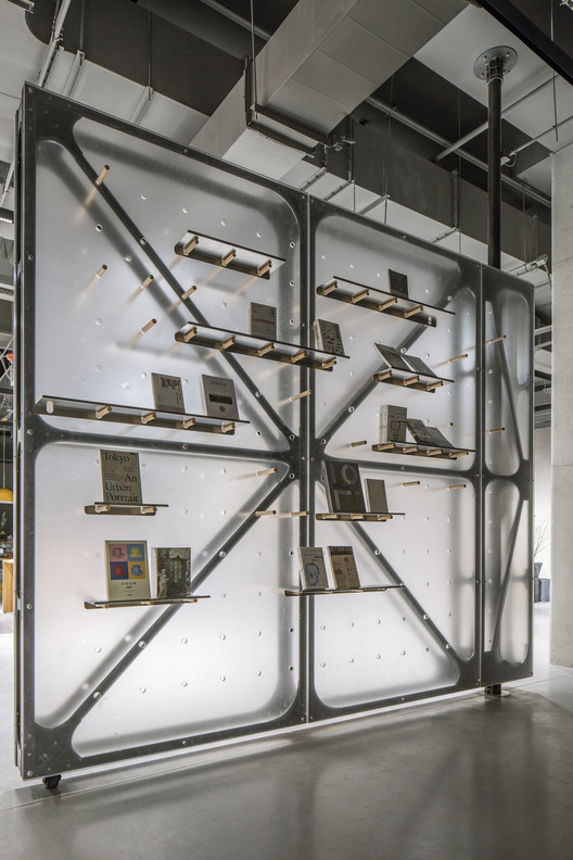 Mumokuteki Concept Bookstore / LUO studio - Interior Photography