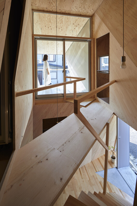 24mm Plywood House / Alphaville Architects - Interior Photography, Windows, Beam