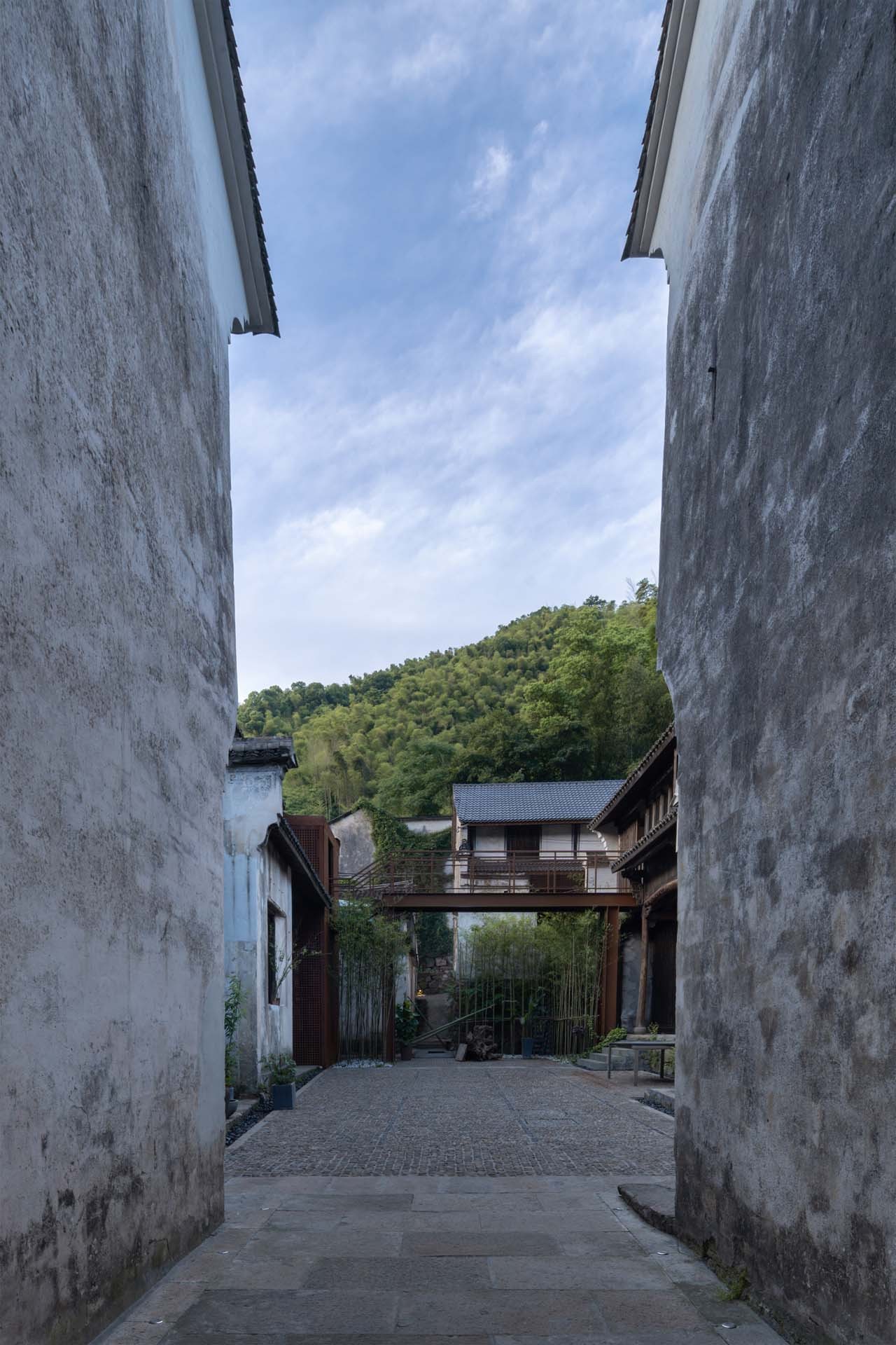 Gallery of Paper Museum in Dongshan Village / THUPDI Department of