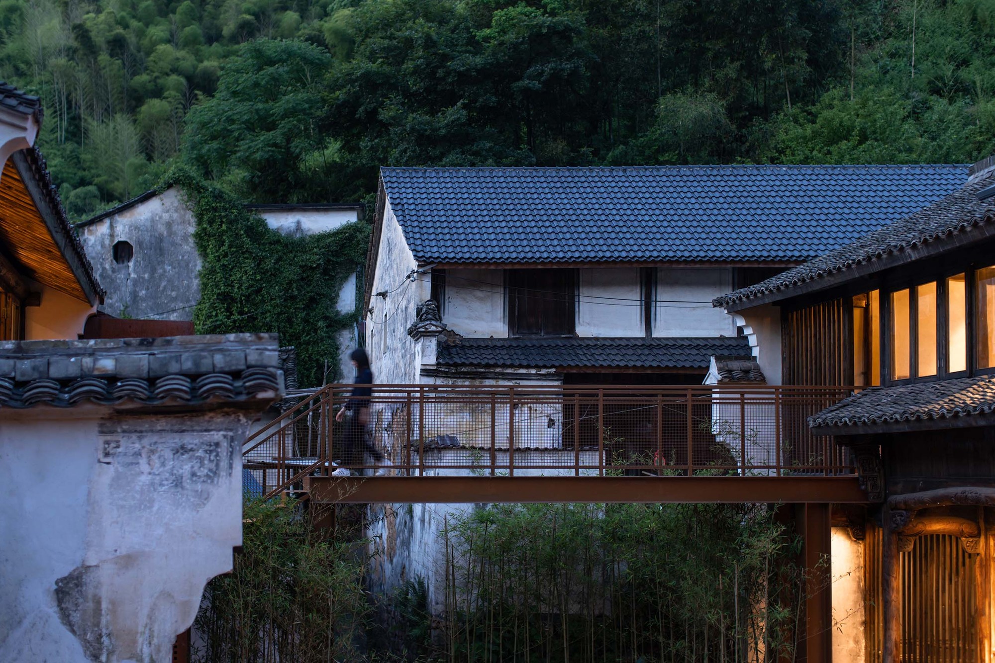 Gallery of Paper Museum in Dongshan Village / THUPDI Department of